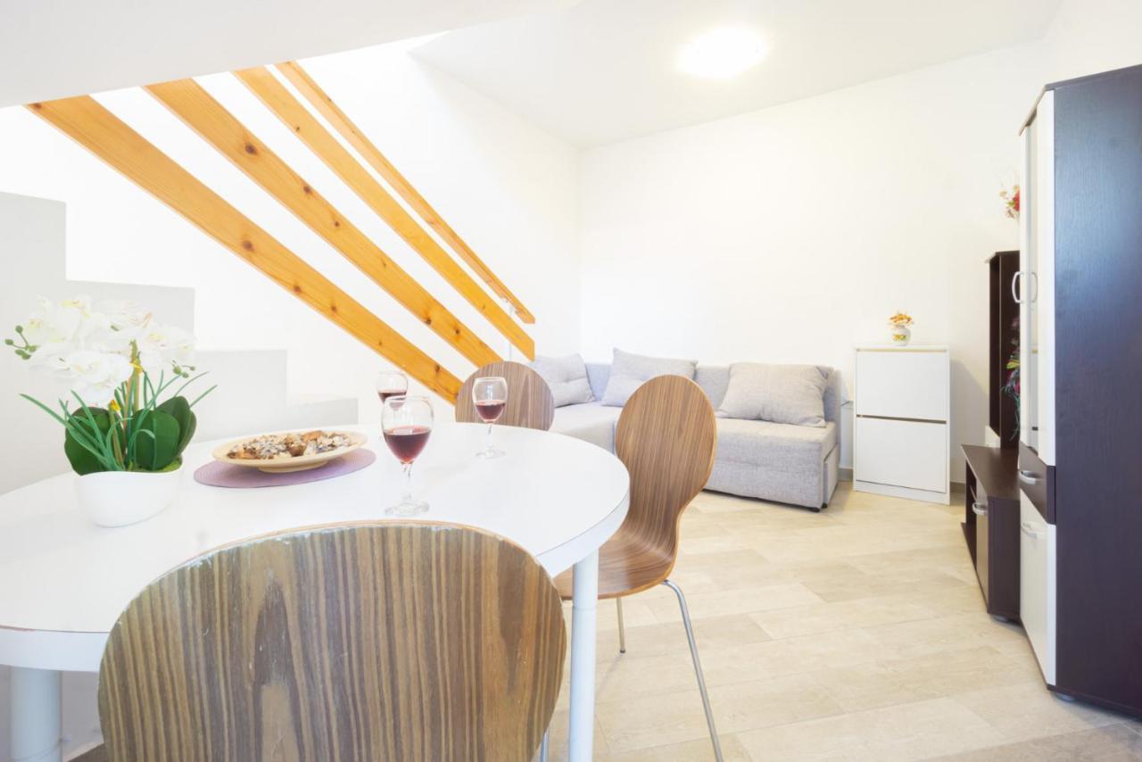 Апартаменты Kob Orog Good Location With Sea Views And Modern Decor Метайна Экстерьер фото