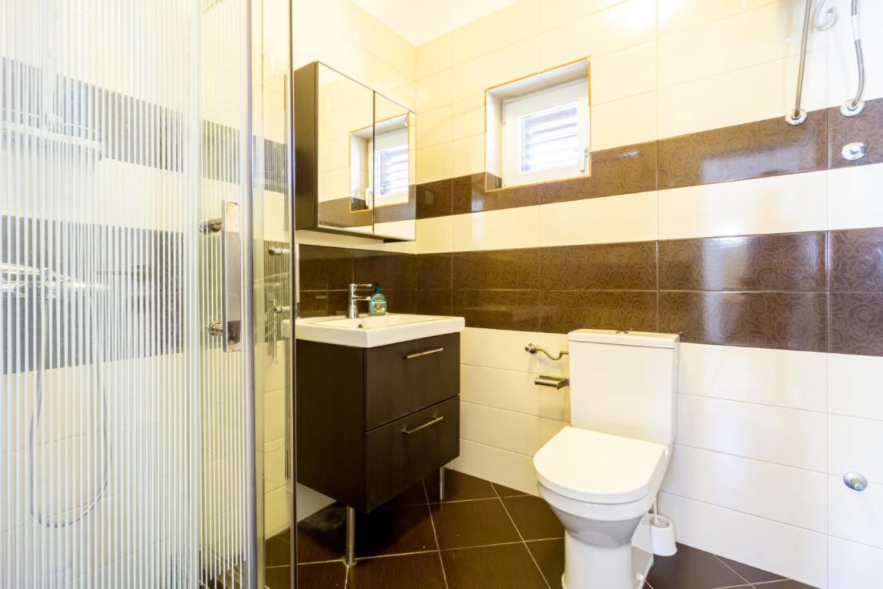 Апартаменты Kob Orog Good Location With Sea Views And Modern Decor Метайна Экстерьер фото