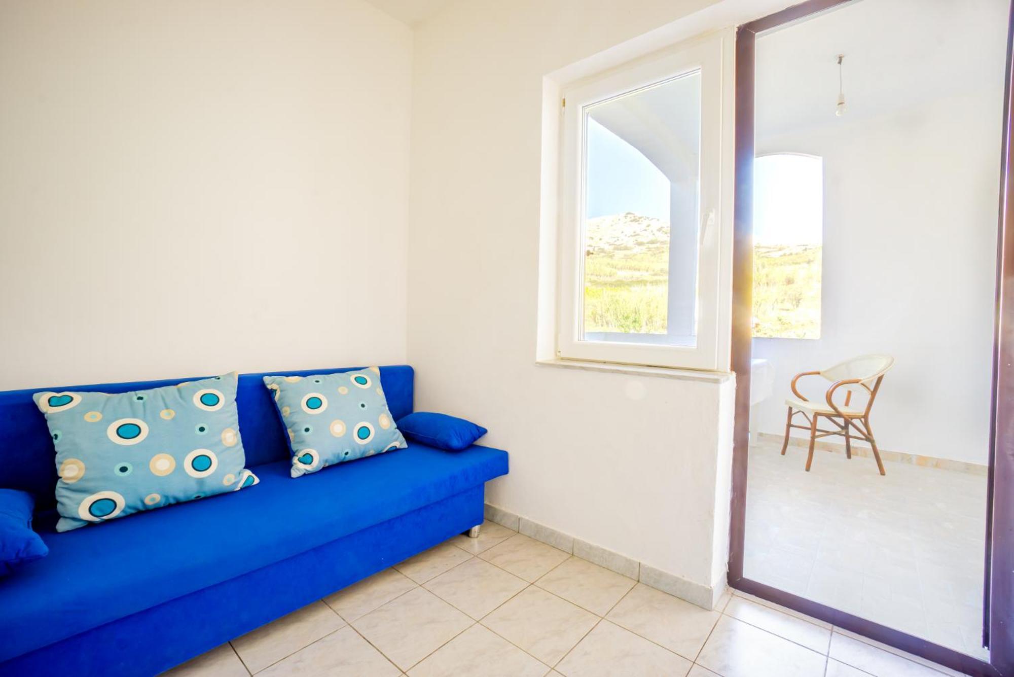 Апартаменты Kob Orog Good Location With Sea Views And Modern Decor Метайна Номер фото